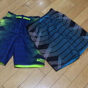 Nike 2 Pairs Youth Medium Swim Trunks
Great Condition-Mesh liner removed 1 pair